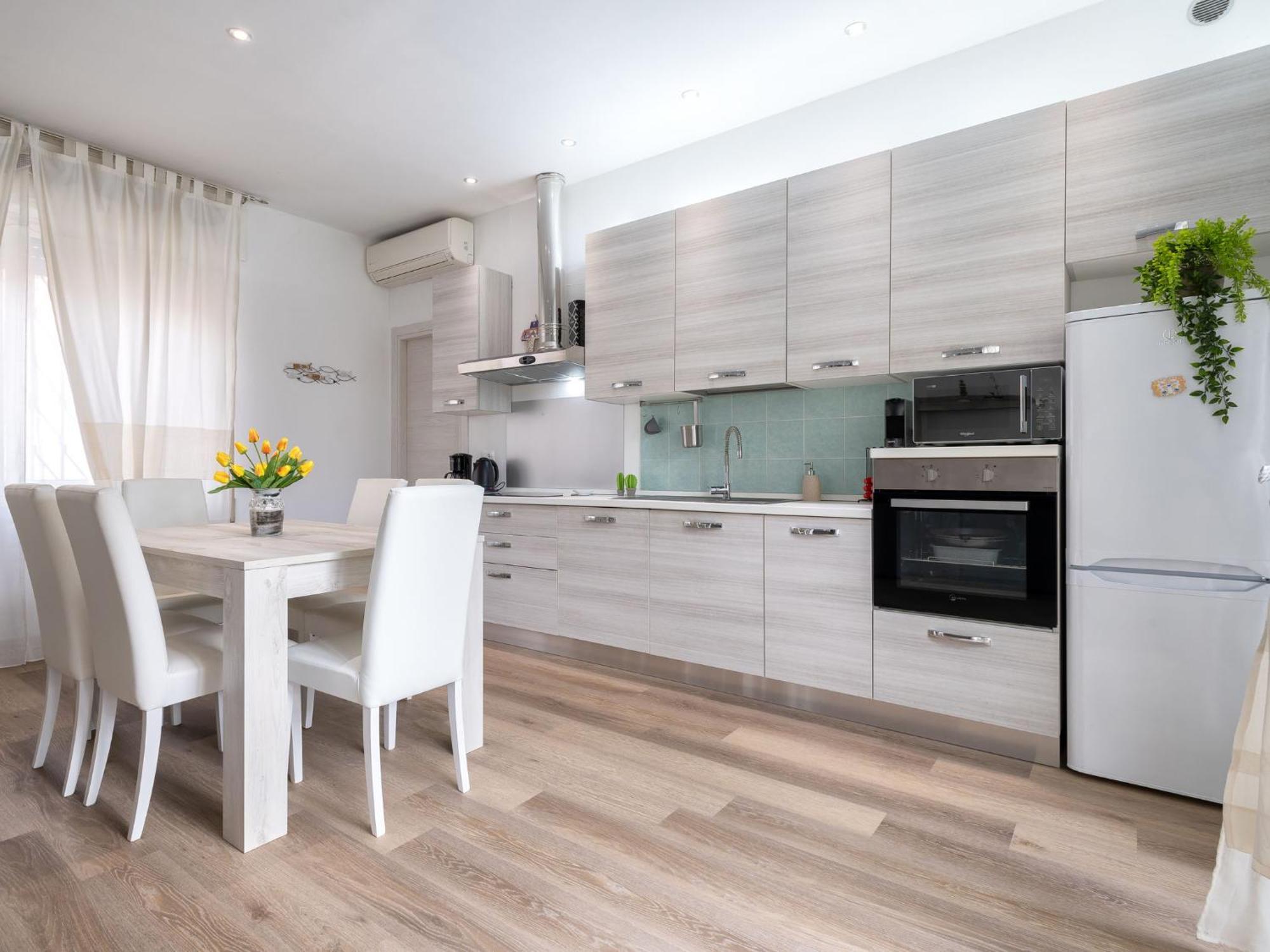 Lorenas'home By Interhome Olbia